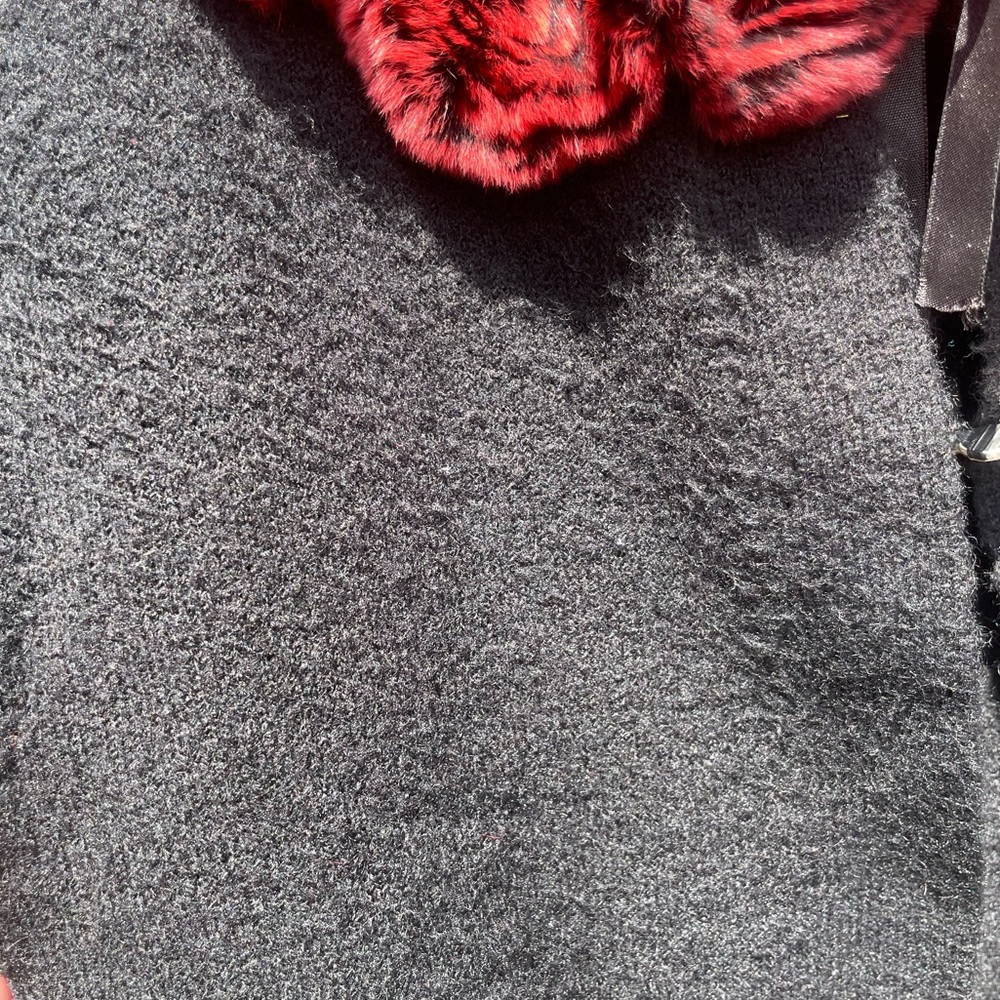 EUC Gaby & Eden Women’s Med Black Cardigan Sweater w/ Red Floral Faux Fur Collar - Picture 7 of 10